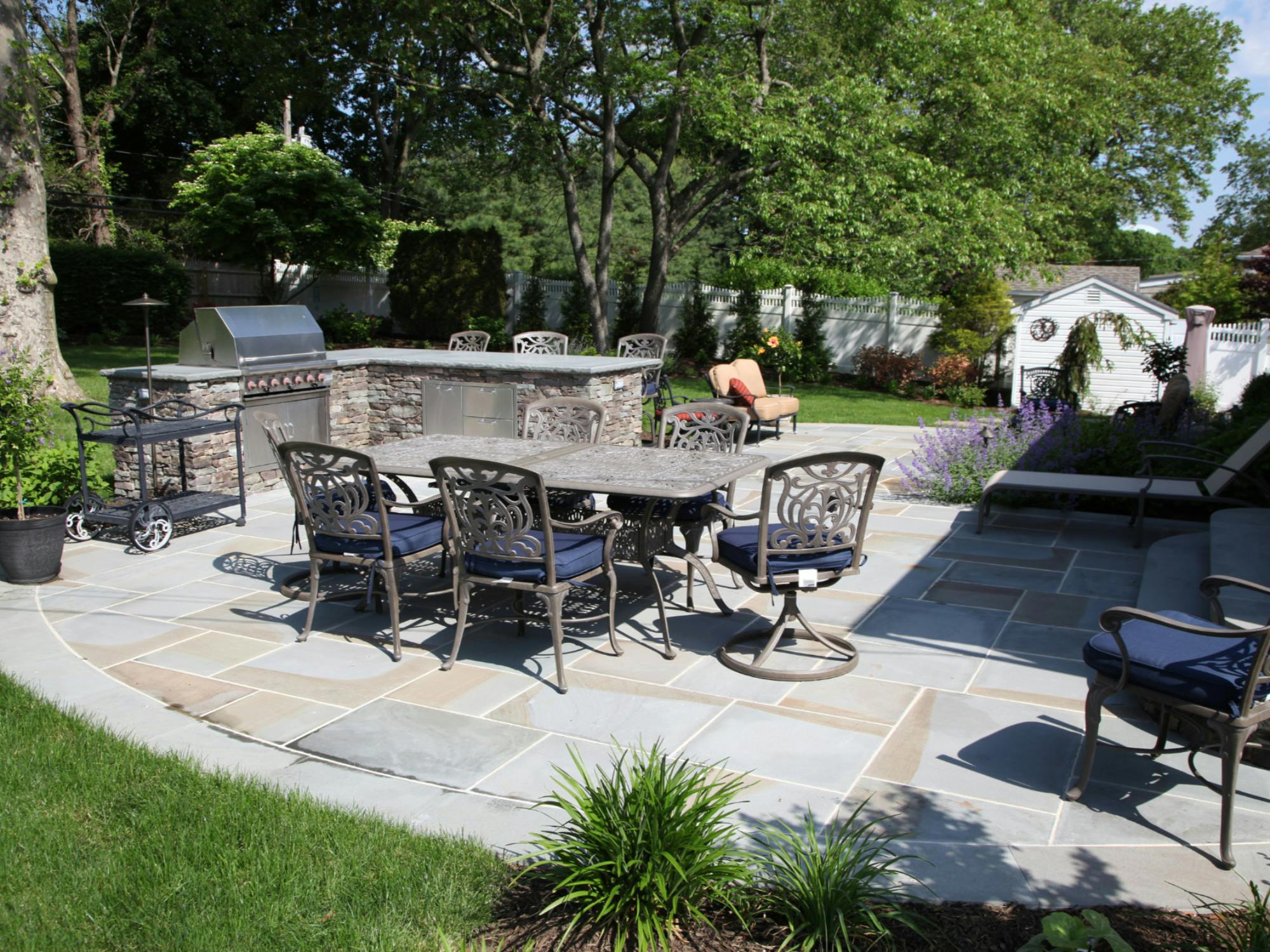 Natural Stone Patio Tailored for Leisure